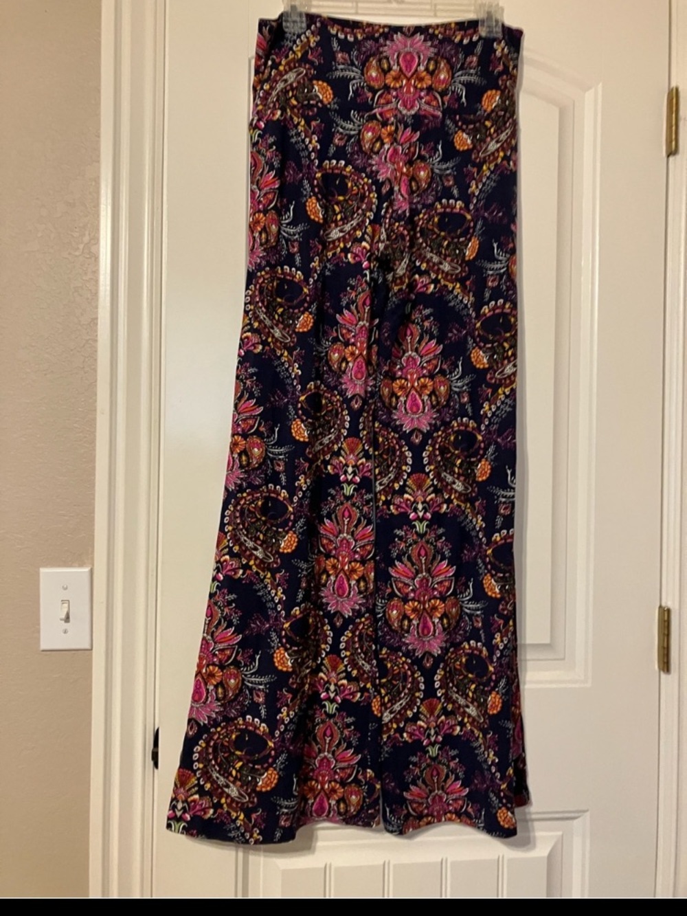 NWOT Popana navyMaxi Skirt with Pink & Orange Paisley Floral Design L